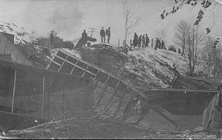 train_wreck_1909.jpg